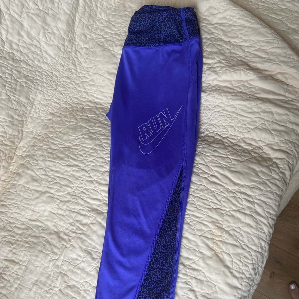 Purple Nike leggings